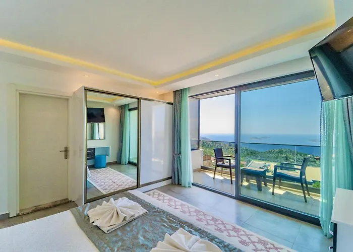 4 Bedroom Sea View In Villa