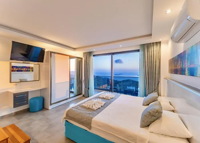 4 Bedroom Sea View In *