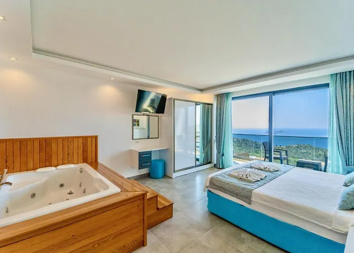 Villa 4 Bedroom Sea View In *