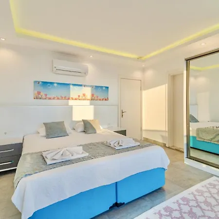 Villa 4 Bedroom Sea View In Kalkan *