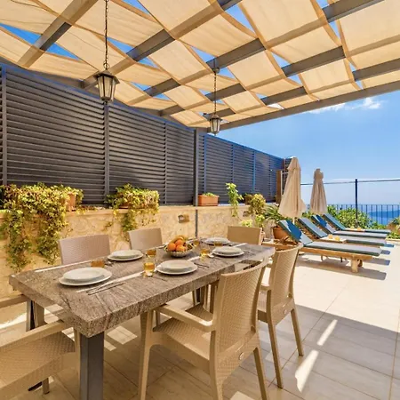 别墅 4 Bedroom Sea View In *