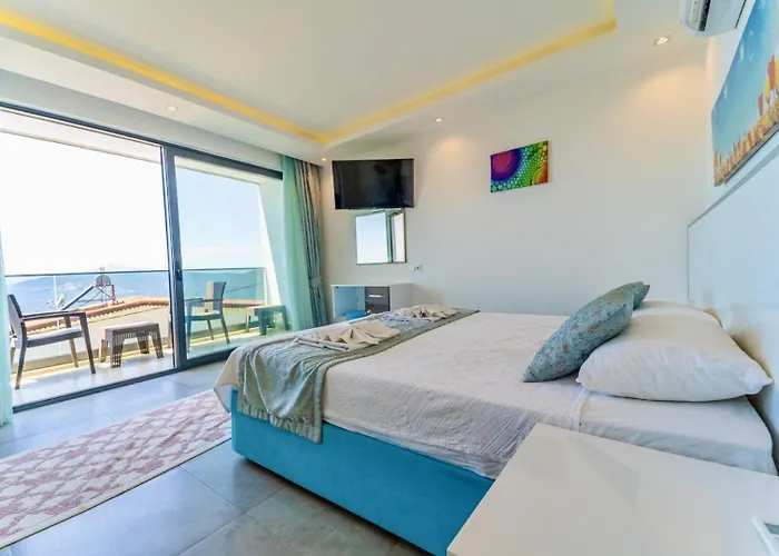 4 Bedroom Sea View In *