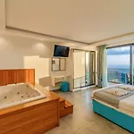 4 Bedroom Sea View In * كالكان